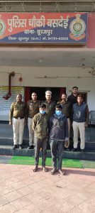 पुलिस ने नेपाल बार्डर-बहराइच उत्तरप्रदेश से धोखाधड़ी के 2 आरोपियों को पकड़ा,आरोपियों ने खुद को थाना प्रभारी व जेल अधीक्षक बताकर दी ठगी की वारदात को अंजाम